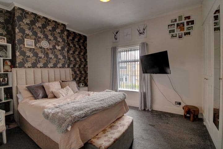 2 bedrooms house for sale in Manchester, United Kingdom - Image 9