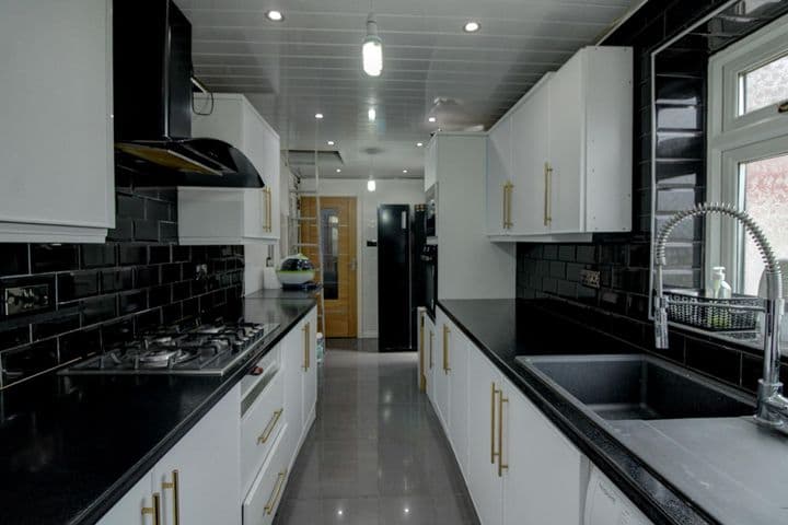 4 bedrooms house for sale in Blackburn, United Kingdom - Image 8