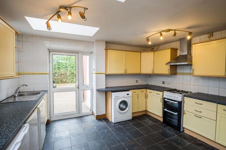 3 bedrooms house for sale in Wrexham County Borough, United Kingdom - Image 4