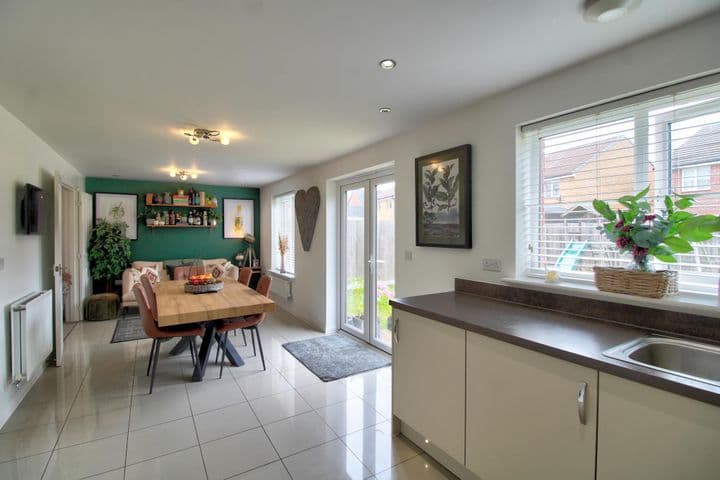 4 bedrooms house for sale in Newport, United Kingdom - Image 6