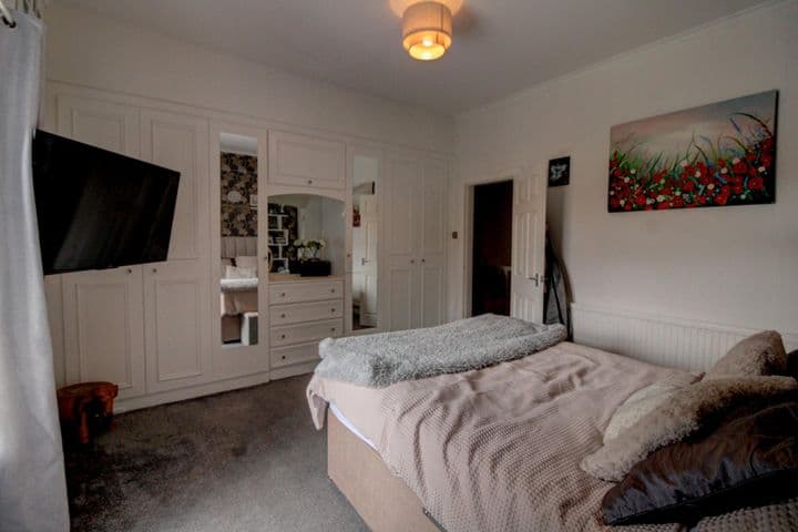 2 bedrooms house for sale in Manchester, United Kingdom - Image 10