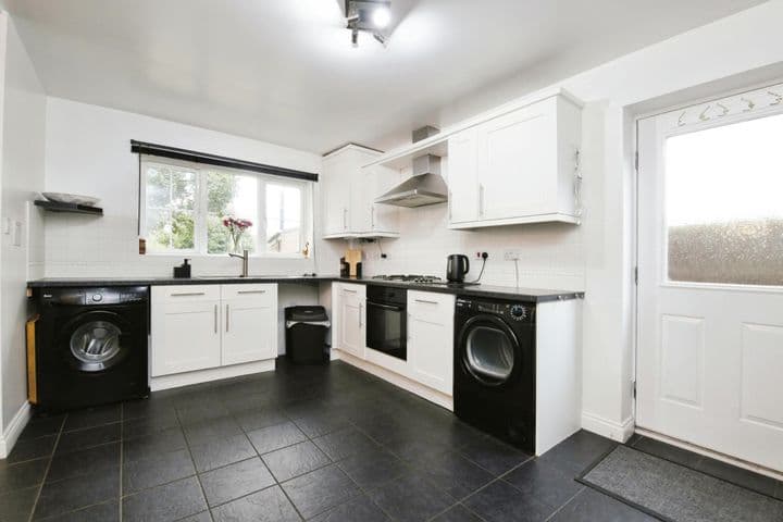 3 bedrooms house for sale in Newcastle Upon Tyne, United Kingdom - Image 4