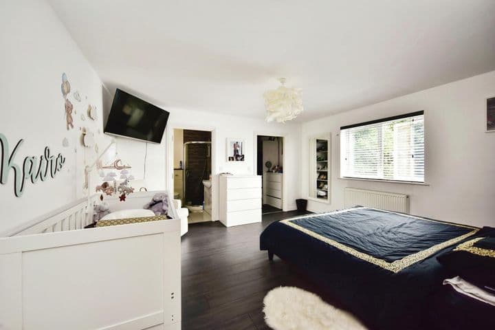 5 bedrooms house for sale in Chatham, United Kingdom - Image 10