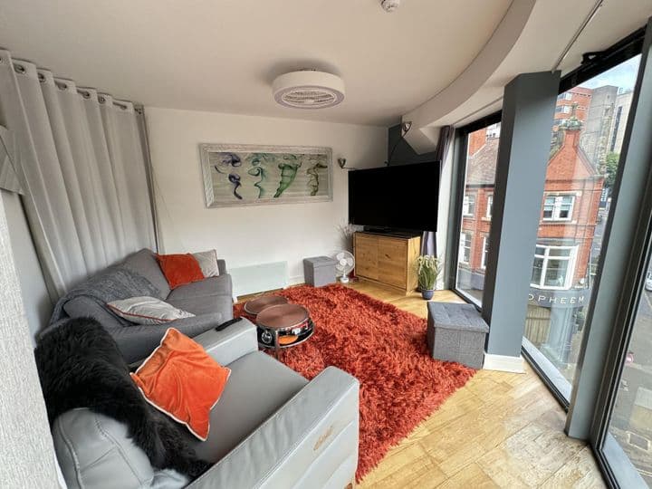 1 bedroom apartment for sale in Birmingham, United Kingdom - Image 4