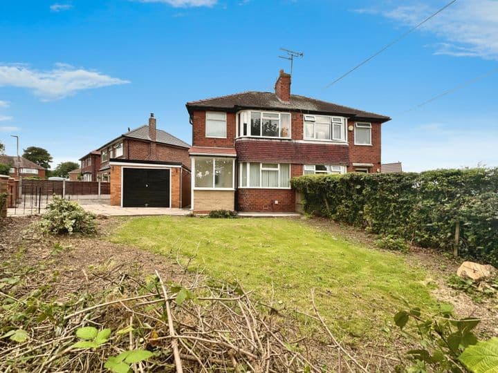 3 bedrooms house for sale in Leeds, United Kingdom - Image 2