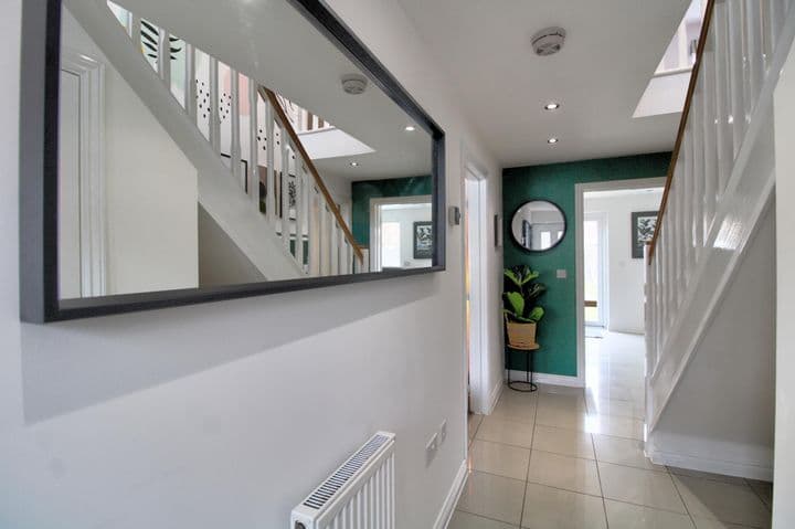 4 bedrooms house for sale in Newport, United Kingdom - Image 4