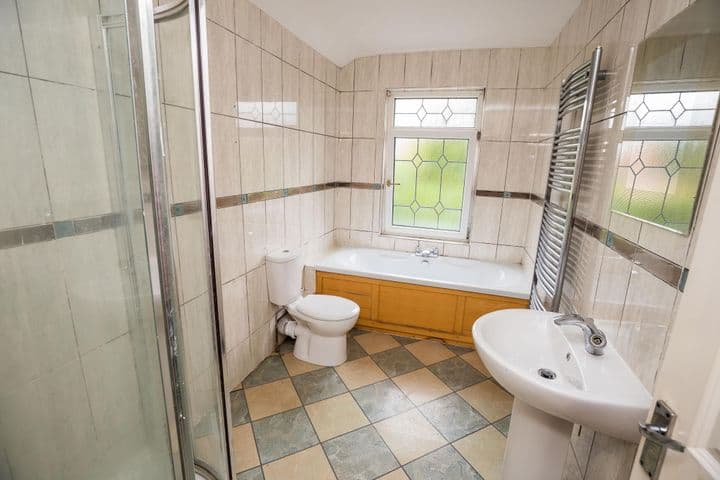 3 bedrooms house for sale in Wrexham County Borough, United Kingdom - Image 11