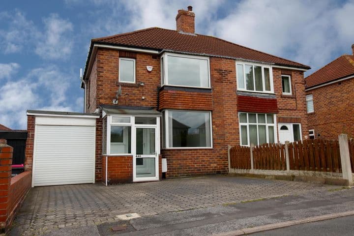 3 bedrooms house for sale in Rotherham, United Kingdom - Image 2