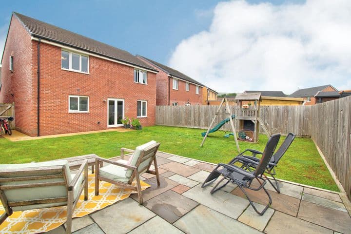 4 bedrooms house for sale in Newport, United Kingdom - Image 11