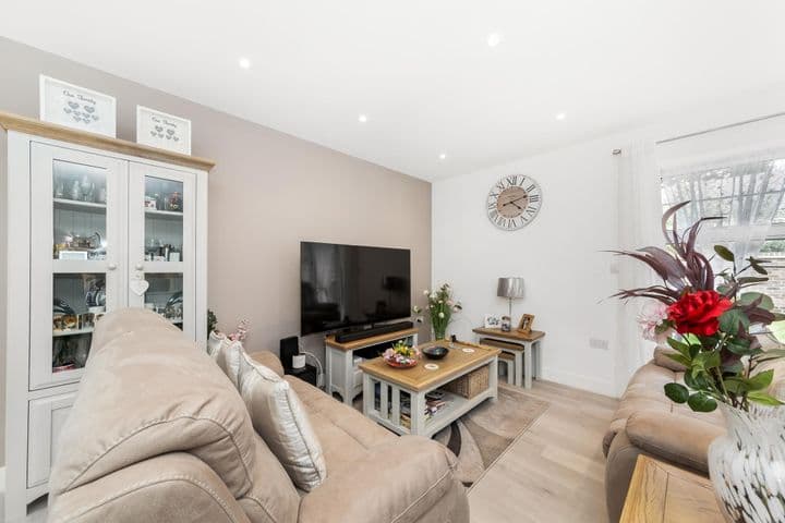 3 bedrooms apartment for sale in Purley, United Kingdom - Image 7