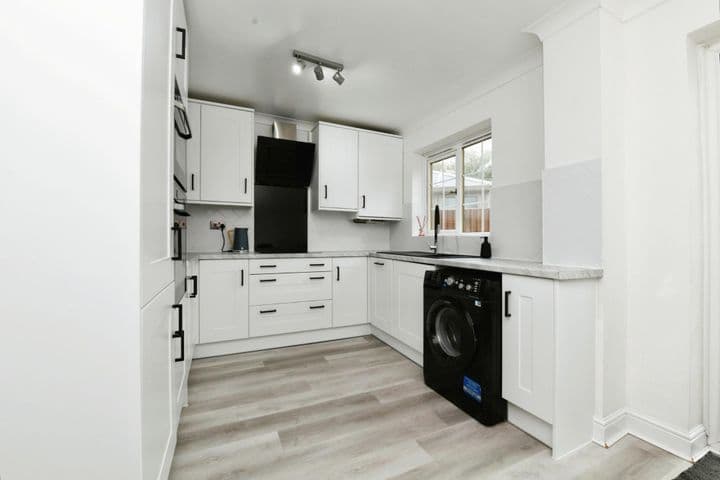 3 bedrooms house for sale in Chelmsford, United Kingdom - Image 6