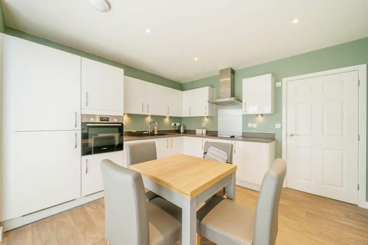 3 bedrooms house for sale in Warrington, United Kingdom - Image 2