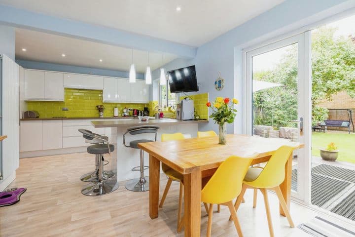 5 bedrooms house for sale in Dunholme, United Kingdom - Image 2