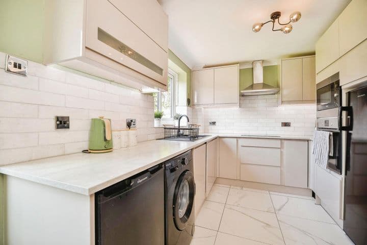 3 bedrooms house for sale in Middlesbrough, United Kingdom - Image 4