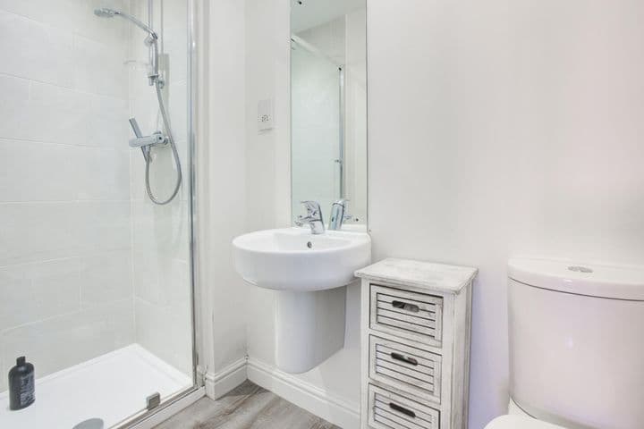 3 bedrooms house for sale in Manchester, United Kingdom - Image 10