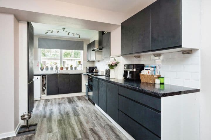 4 bedrooms house for sale in Tonbridge, United Kingdom - Image 3