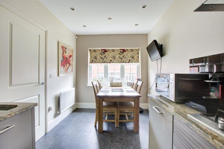 3 bedrooms house for sale in Manchester, United Kingdom - Image 7