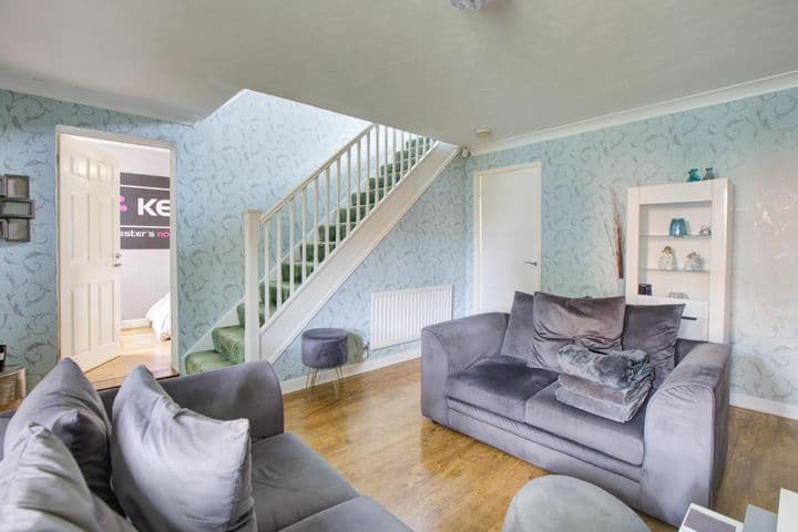 4 bedrooms house for sale in Ashton-Under-Lyne, United Kingdom - Image 5