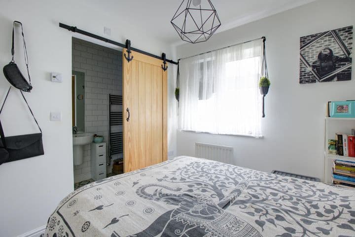 2 bedrooms house for sale in Manchester, United Kingdom - Image 9