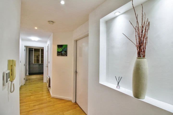 1 bedroom apartment for sale in Manchester, United Kingdom - Image 4