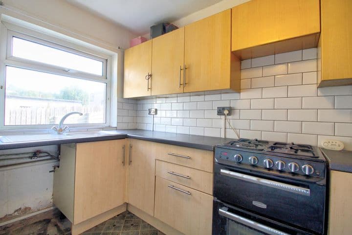 2 bedrooms house for sale in Caerphilly, United Kingdom - Image 2