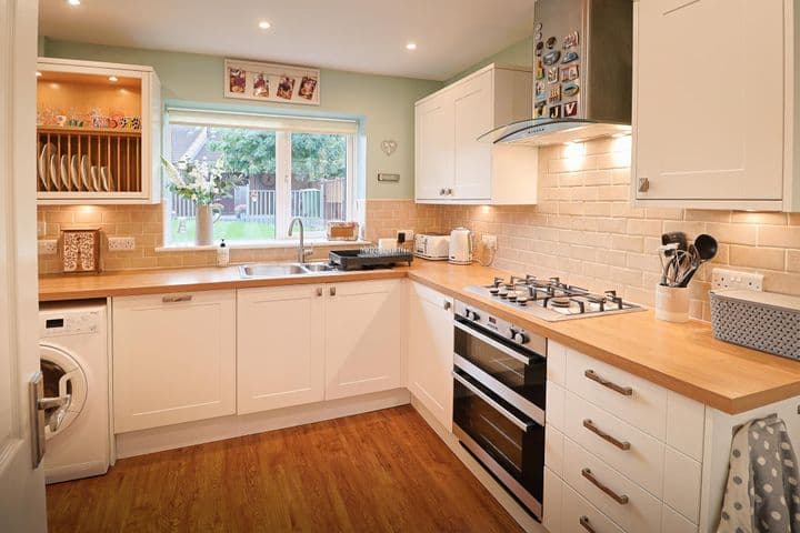 2 bedrooms house for sale in Tunbridge Wells, United Kingdom - Image 11