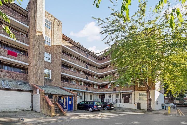 3 bedrooms apartment for sale in London, United Kingdom - Image 10