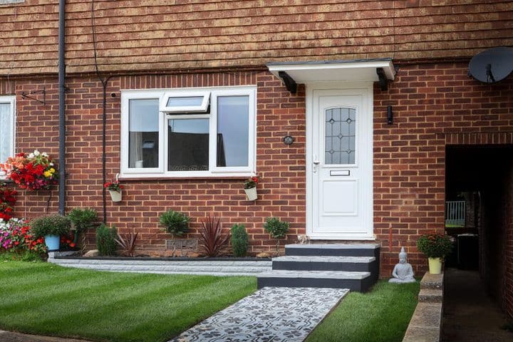 2 bedrooms house for sale in Tunbridge Wells, United Kingdom - Image 7