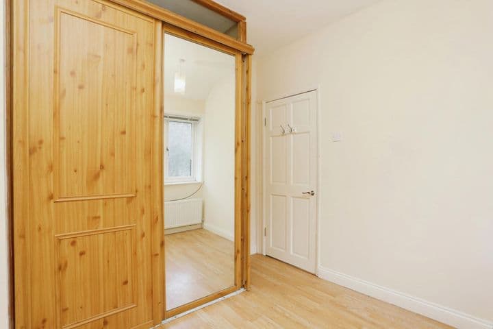 2 bedrooms house for sale in Bromley, United Kingdom - Image 7