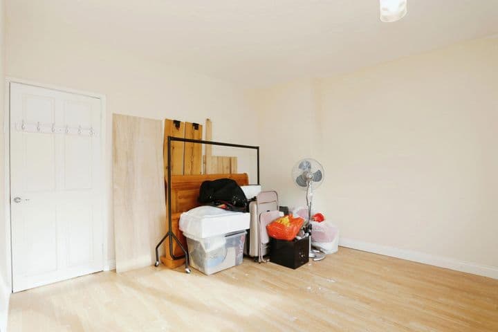 2 bedrooms house for sale in Bromley, United Kingdom - Image 9