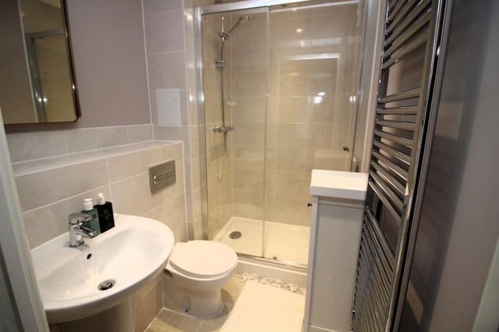 2 bedrooms apartment for sale in Grays, United Kingdom - Image 12