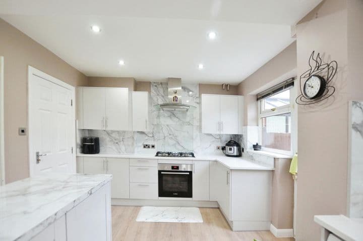 4 bedrooms house for sale in Sheffield, United Kingdom - Image 4