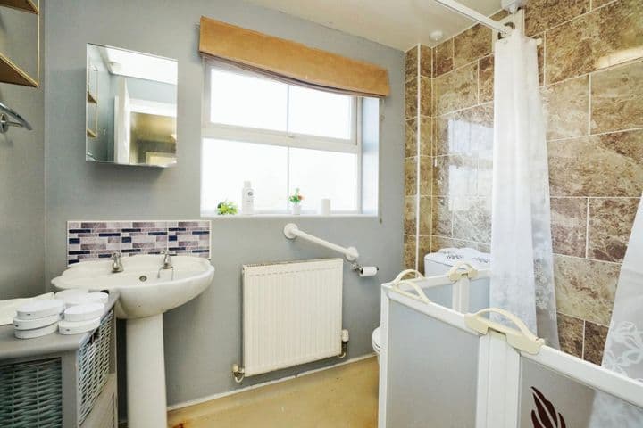 3 bedrooms house for sale in Swadlincote, United Kingdom - Image 10