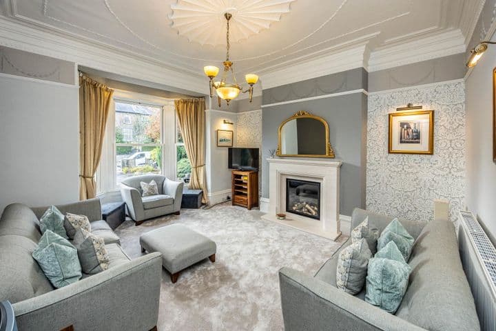 5 bedrooms house for sale in Halifax, United Kingdom - Image 7