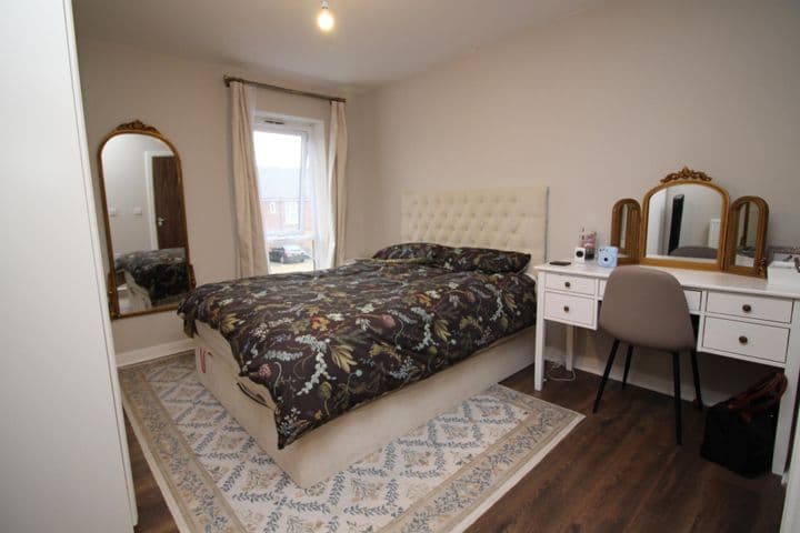 2 bedrooms apartment for sale in Grays, United Kingdom - Image 11