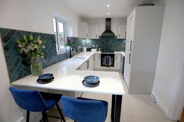 3 bedrooms house for sale in Telford, United Kingdom - Image 4