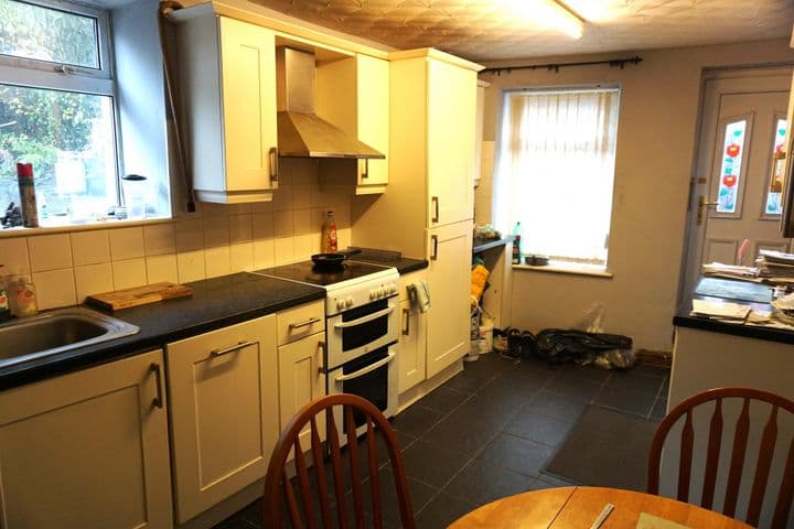 4 bedrooms house for sale in Tonypandy, United Kingdom - Image 7