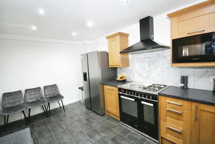 2 bedrooms house for sale in Maidstone, United Kingdom - Image 8