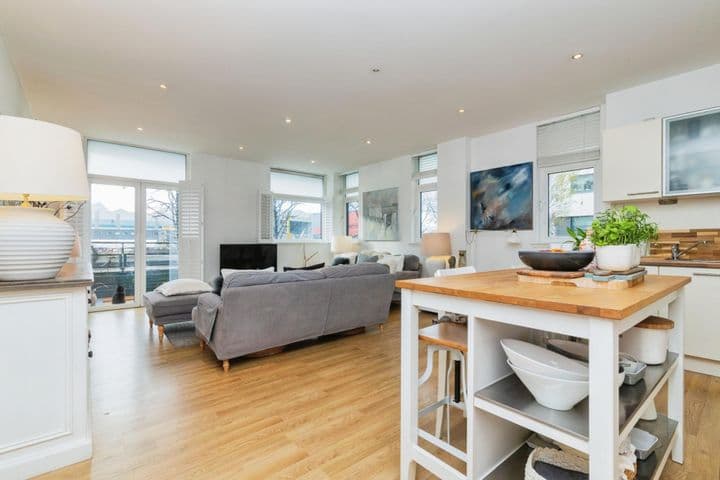 2 bedrooms apartment for sale in Glasgow, United Kingdom - Image 4