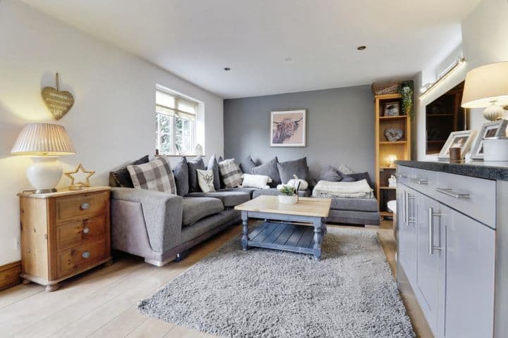 4 bedrooms house for sale in Barwell, United Kingdom - Image 6