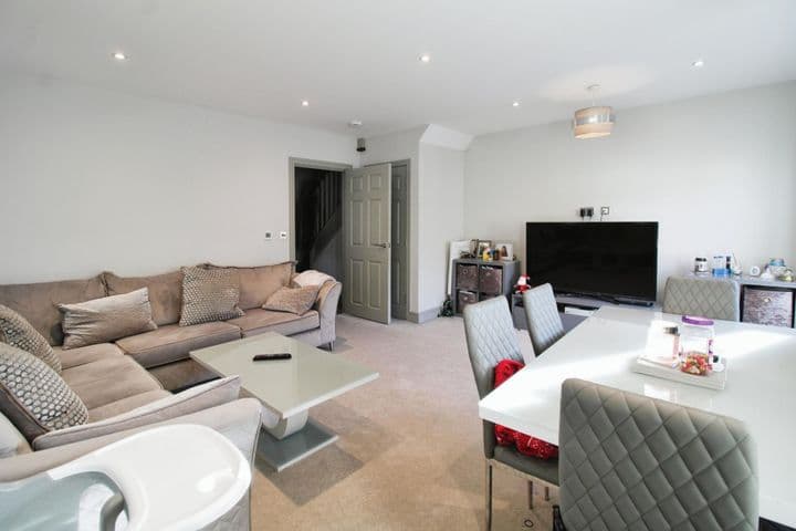 3 bedrooms house for sale in Reading, United Kingdom - Image 3