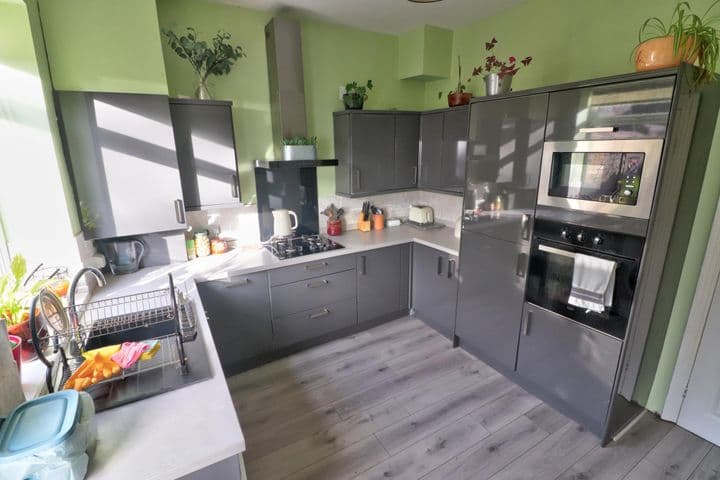 3 bedrooms house for sale in Oldham, United Kingdom - Image 3