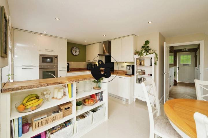 3 bedrooms house for sale in Caldicot, United Kingdom - Image 9