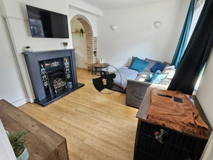 3 bedrooms house for sale in Manchester, United Kingdom - Image 3