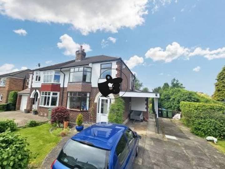 3 bedrooms house for sale in Stockport, United Kingdom - Image 2