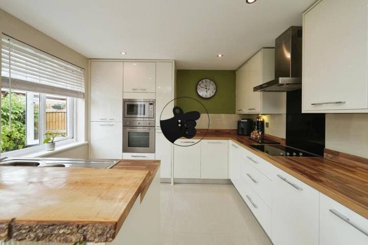 3 bedrooms house for sale in Caldicot, United Kingdom - Image 4