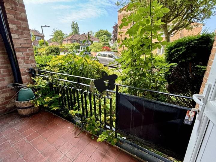 2 bedrooms apartment for sale in Prenton, United Kingdom - Image 5