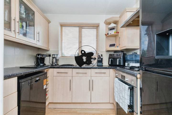 2 bedrooms apartment for sale in Bristol, United Kingdom - Image 7