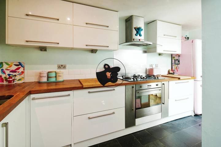 2 bedrooms house for sale in Hove, United Kingdom - Image 3