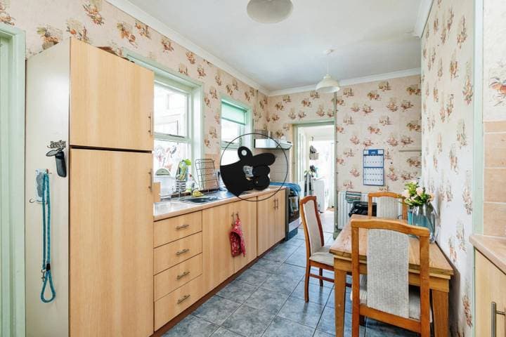 4 bedrooms house for sale in Norwich, United Kingdom - Image 2